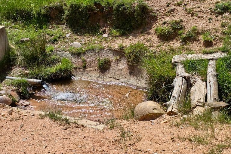 La Canalilla: caño de agua viva del que se surtía el pueblo antes del agua corriente